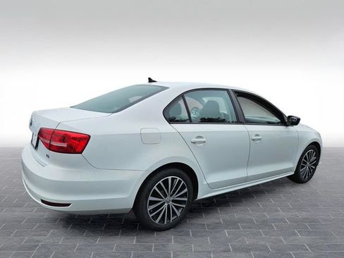 Used 2015 Volkswagen Jetta SE FWD image 5