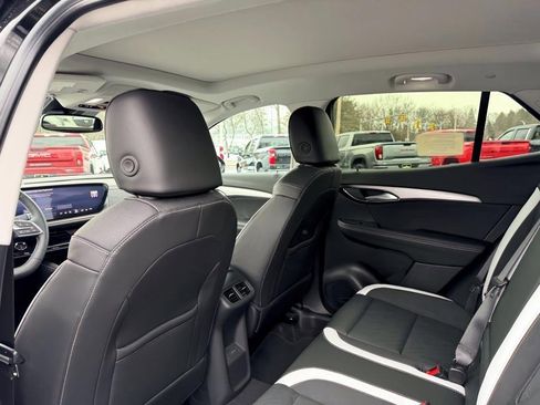 New 2026 Buick Envision Sport Touring image 8