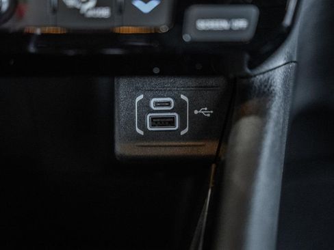 New 2025 Jeep Compass Limited w/ Sun & Sound Group image 21