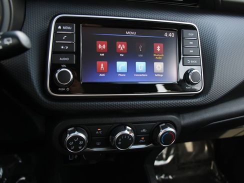 Certified 2025 Nissan Kicks Play S FWD image 19