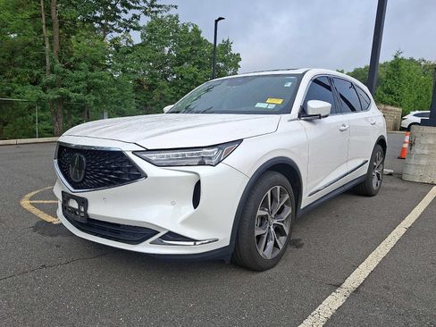 Used 2023 Acura MDX SH-AWD w/ Technology Package image 2