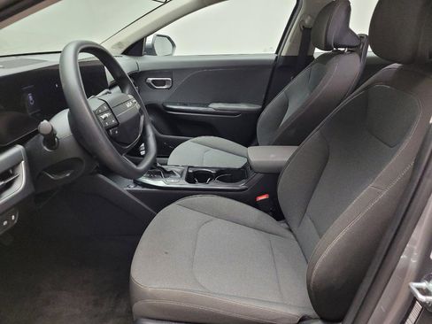Used 2025 Kia K4 FWD image 17