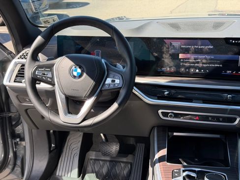 Used 2024 BMW X5 xDrive40i w/ Parking Assistance Package AWD/4WD image 20