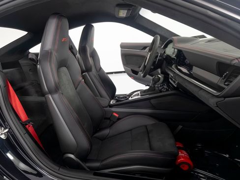 Used 2022 Porsche 911 GT3 RWD image 37