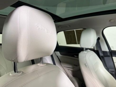 Used 2022 Jaguar F-PACE S image 34