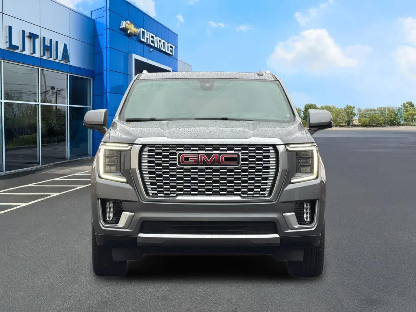 Used 2021 GMC Yukon Denali w/ Denali Ultimate Package AWD/4WD image 10