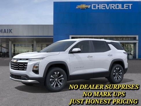 New 2026 Chevrolet Equinox LT w/ Safety and Technology Package FWD image 2