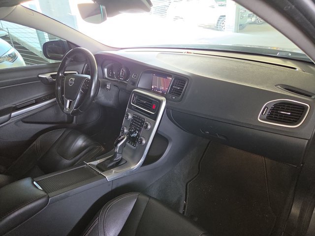 Used 2018 Volvo V60 T5 Dynamic w/ Vision Package AWD/4WD image 19