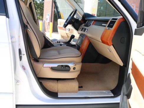 Used 2011 Land Rover Range Rover HSE AWD/4WD image 59