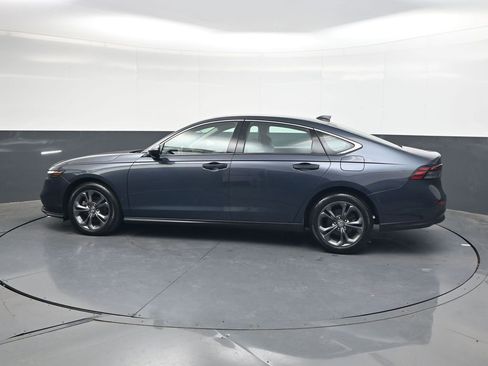 Used 2023 Honda Accord EX image 7