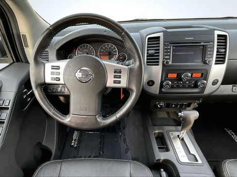 Used 2019 Nissan Frontier PRO-4X image 5