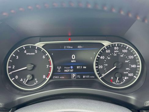 Certified 2025 Nissan Sentra SR w/ SR Premium Package image 25