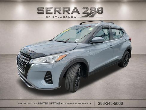 Used 2024 Nissan Kicks SV w/ Interior Electronics Package FWD image 3