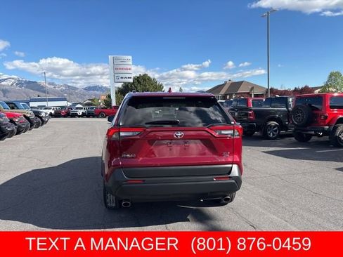 Used 2025 Toyota RAV4 XLE AWD/4WD image 9