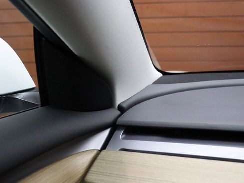 Used 2023 Tesla Model 3 Standard Range image 47