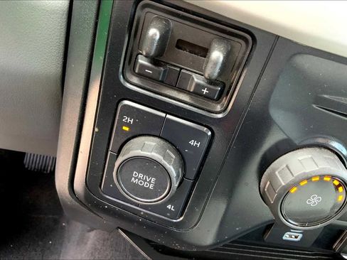 Used 2024 Ford F250 XLT image 33