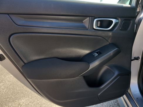 Used 2025 Honda Civic Sport image 9