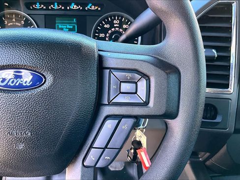 Used 2016 Ford F150 XLT RWD image 25