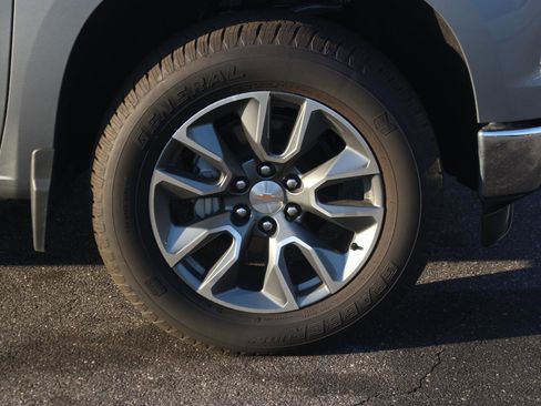 New 2026 Chevrolet Silverado 1500 LT image 9