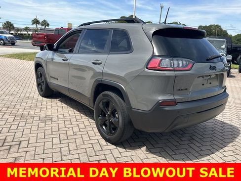 Used 2023 Jeep Cherokee Altitude Lux w/ Lux Elite Package AWD/4WD image 11