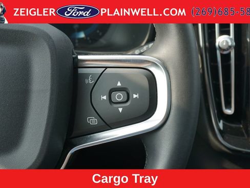Used 2023 Volvo XC40 B5 Plus w/ Driver Assist Package AWD/4WD image 23