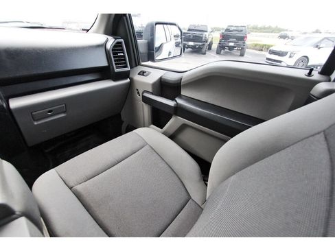 Used 2018 Ford F150 XL w/ Equipment Group 101A Mid AWD/4WD image 12