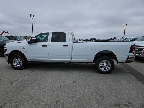New 2026 RAM 2500 Tradesman image 2