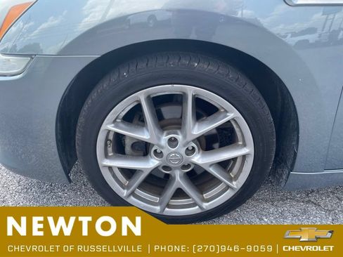 Used 2010 Nissan Maxima 3.5 SV w/ Sport Pkg FWD image 19