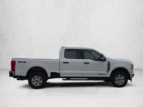 Used 2025 Ford F250 XLT image 4