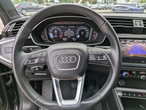Used 2024 Audi Q3 2.0T Premium w/ Convenience Package AWD/4WD image 33