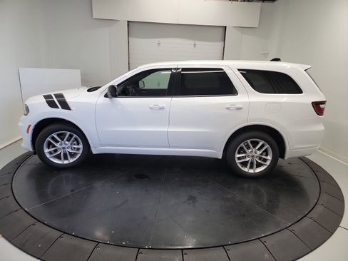 Used 2023 Dodge Durango GT image 4