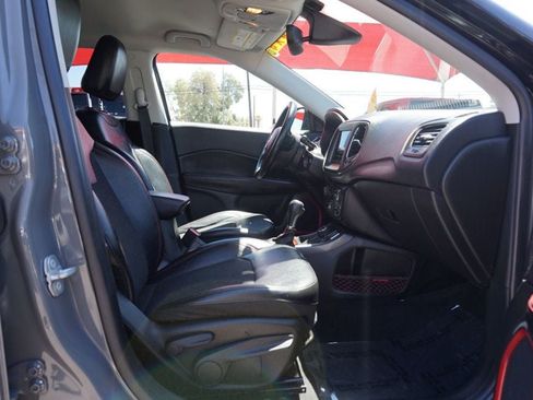 Used 2021 Jeep Compass Trailhawk w/ Convenience Group AWD/4WD image 22