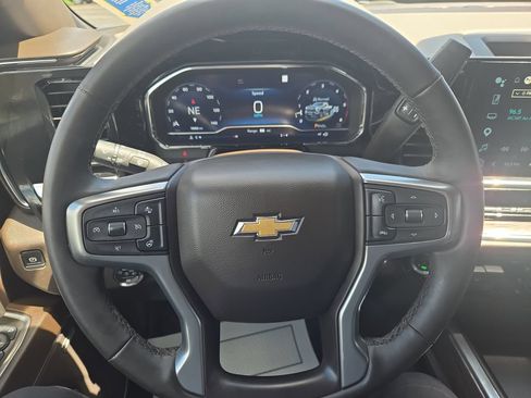 Certified 2025 Chevrolet Silverado 2500 LTZ w/ LTZ Premium Package AWD/4WD image 15