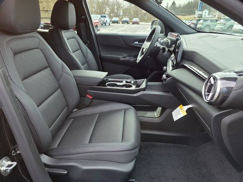 New 2026 Chevrolet Equinox LT w/ Convenience Package II image 18