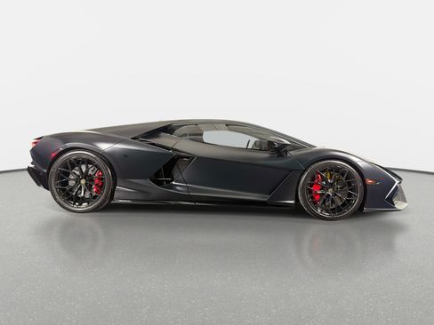 Used 2024 Lamborghini Revuelto AWD/4WD image 2