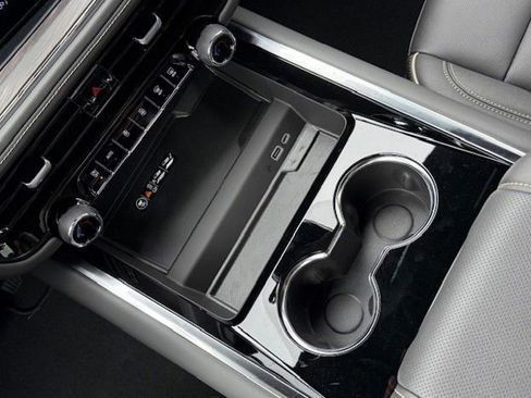 New 2025 Chevrolet Tahoe Premier w/ Sun And Tow Package image 25