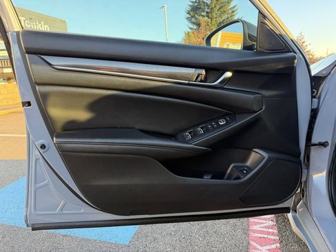 Used 2021 Honda Accord Sport Special Edition image 9