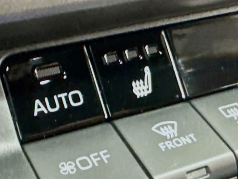 Used 2025 Toyota Camry LE FWD image 21