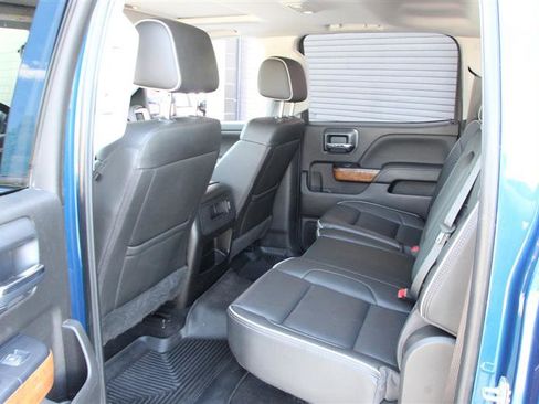 Used 2018 Chevrolet Silverado 2500 High Country AWD/4WD image 13
