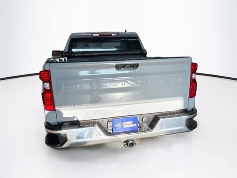 Used 2024 Chevrolet Silverado 1500 LT AWD/4WD image 9