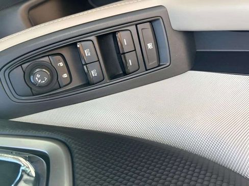 Used 2021 Subaru Forester Premium image 13