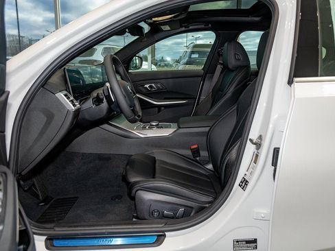 New 2026 BMW 330i xDrive Sedan w/ Premium Package image 18