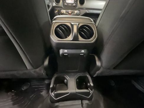 Used 2020 Jeep Wrangler Unlimited Sport S AWD/4WD image 20