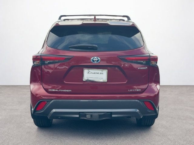 Used 2024 Toyota Highlander Limited AWD/4WD image 4