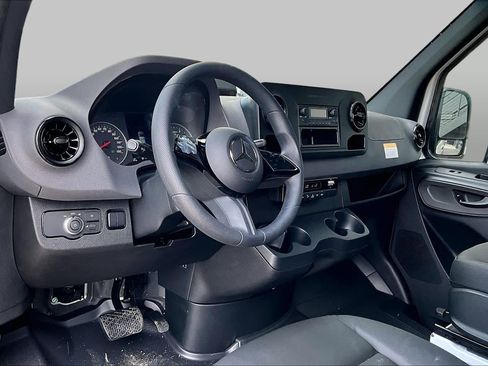 New 2026 Mercedes-Benz Sprinter 2500 image 8