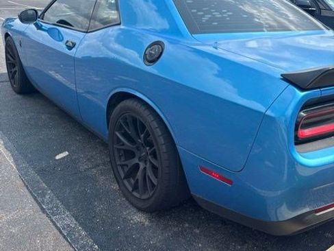 Used 2016 Dodge Challenger SRT Hellcat RWD image 12