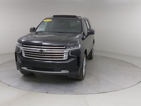 Used 2021 Chevrolet Tahoe High Country w/ Premium Package image 10