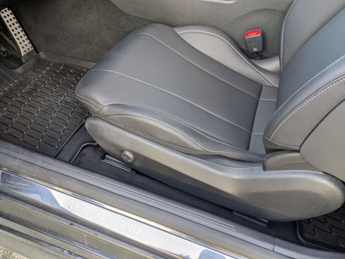 Used 2025 Mercedes-Benz CLE 300 4MATIC Cabriolet image 13