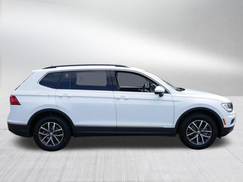 Used 2020 Volkswagen Tiguan SE w/ 3rd Row Seat Package AWD/4WD image 8
