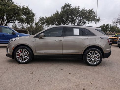 Used 2022 Cadillac XT5 Sportv w/ Technology Package image 2